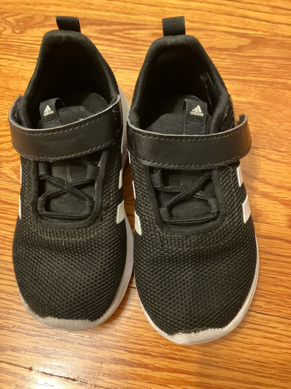 adidas Kids Black and White Velcro straps l